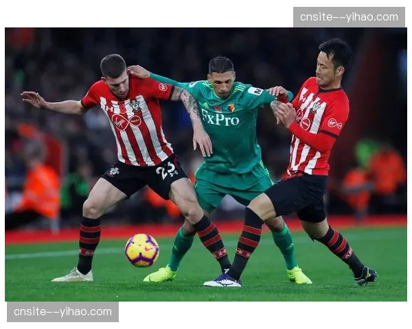 纽卡斯尔进攻组织受影响 麦利膝关节伤势缺阵削弱中场向前输送能力